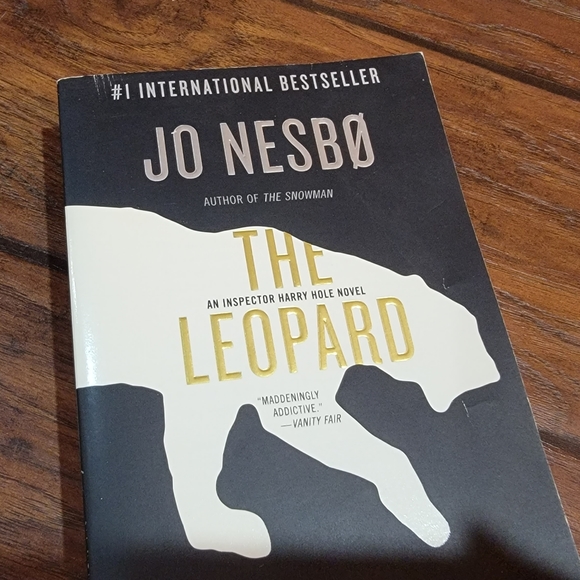 Jo Nesbo book - Picture 3 of 9